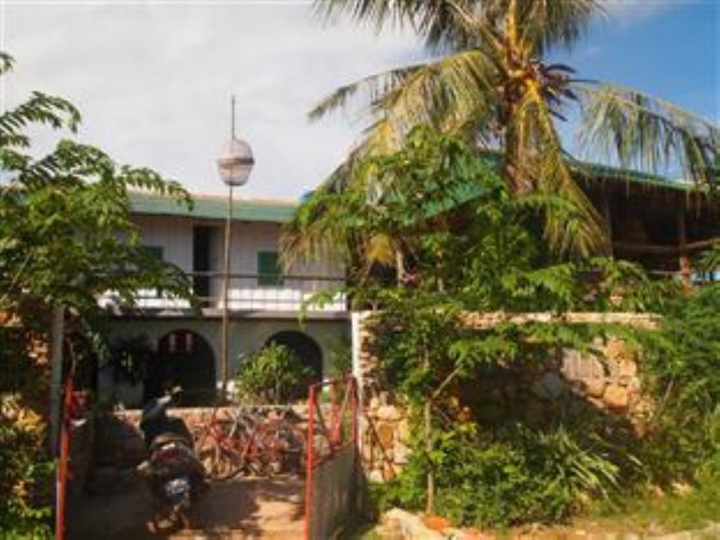 Kepmandou Lounge-Bar Bed & Breakfast Exterior foto