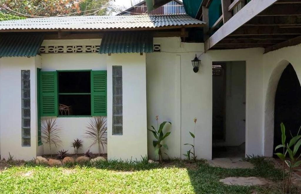 Kepmandou Lounge-Bar Bed & Breakfast Exterior foto