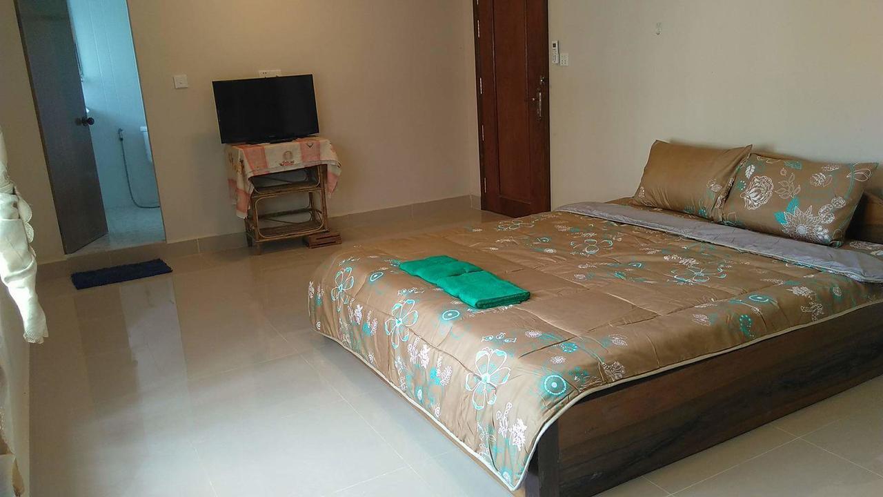 Kepmandou Lounge-Bar Bed & Breakfast Exterior foto