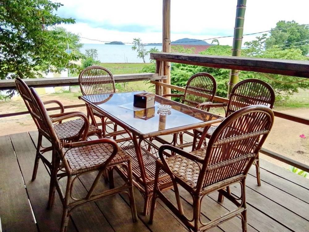 Kepmandou Lounge-Bar Bed & Breakfast Exterior foto